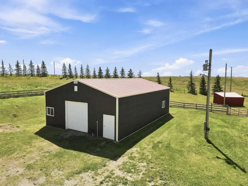 386124 64 Street W Rural Foothills County AB T1S 6C8