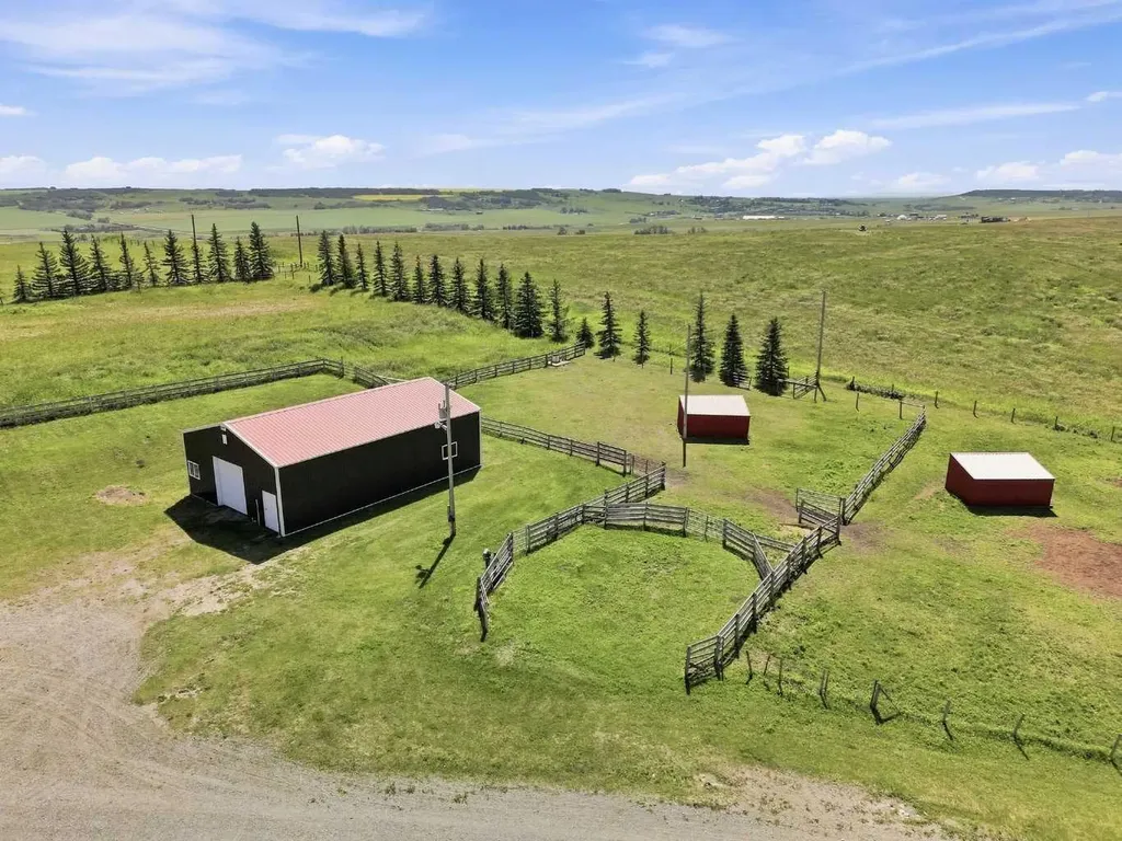 386124 64 Street W Rural Foothills County AB T1S 6C8
