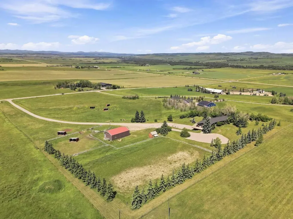 386124 64 Street W Rural Foothills County AB T1S 6C8
