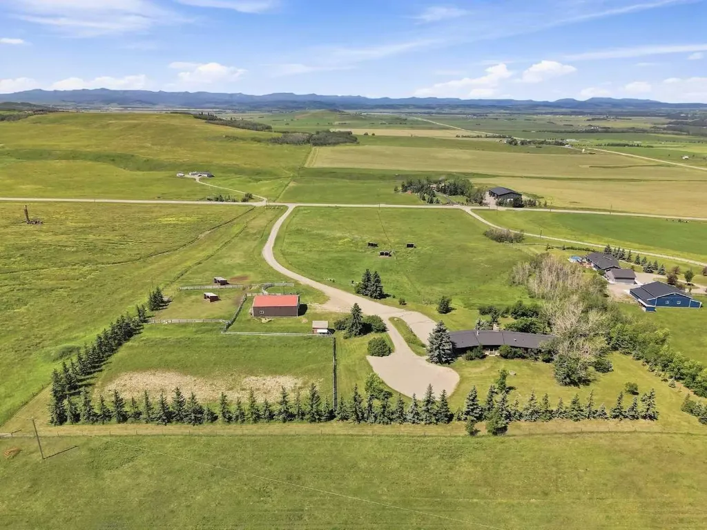 386124 64 Street W Rural Foothills County AB T1S 6C8