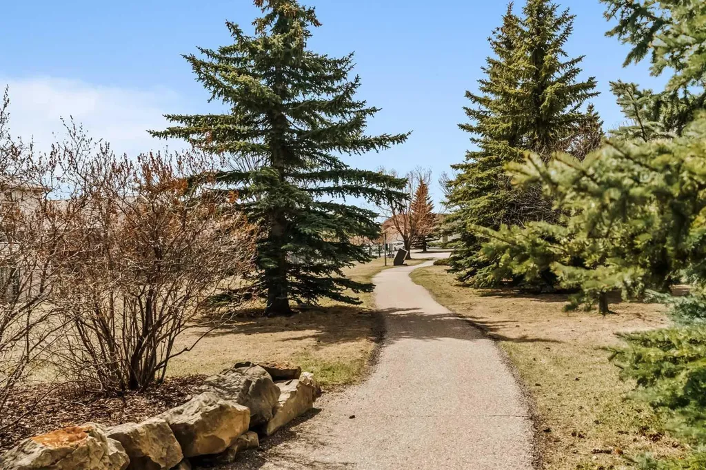 6 Gleneagles Terrace Cochrane AB T4C1P1