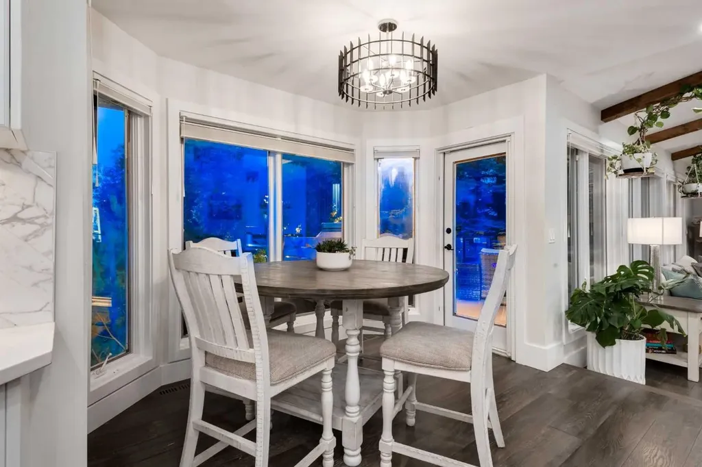 31 Rosewood Drive SW Rural Rocky View County AB T3Z 3K7