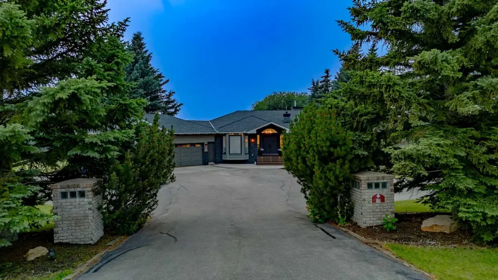 31 Rosewood Drive SW Rural Rocky View County AB T3Z 3K7