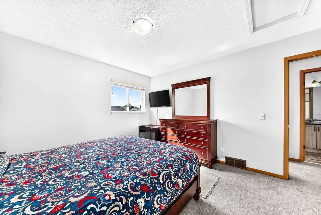 3628 Catalina Boulevard NE Calgary AB T1Y 6W6
