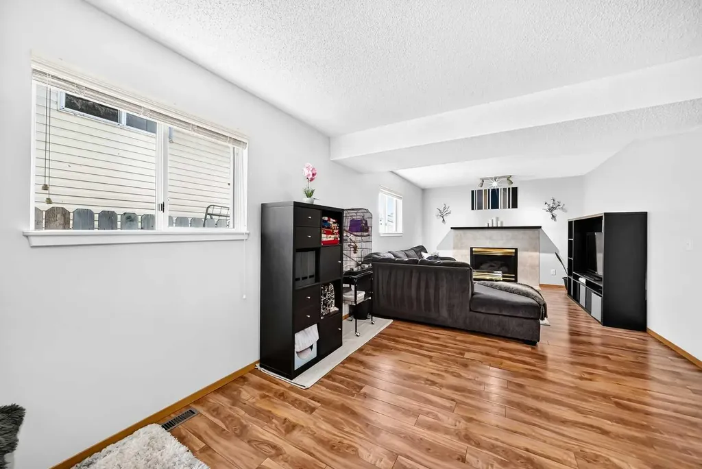 3628 Catalina Boulevard NE Calgary AB T1Y 6W6