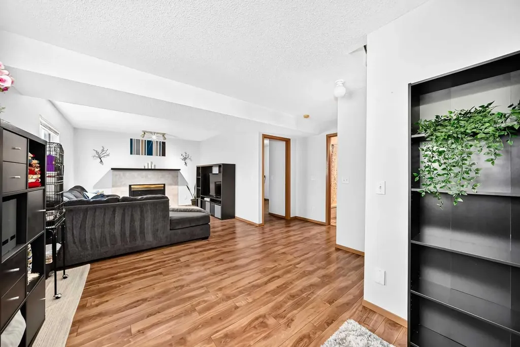 3628 Catalina Boulevard NE Calgary AB T1Y 6W6