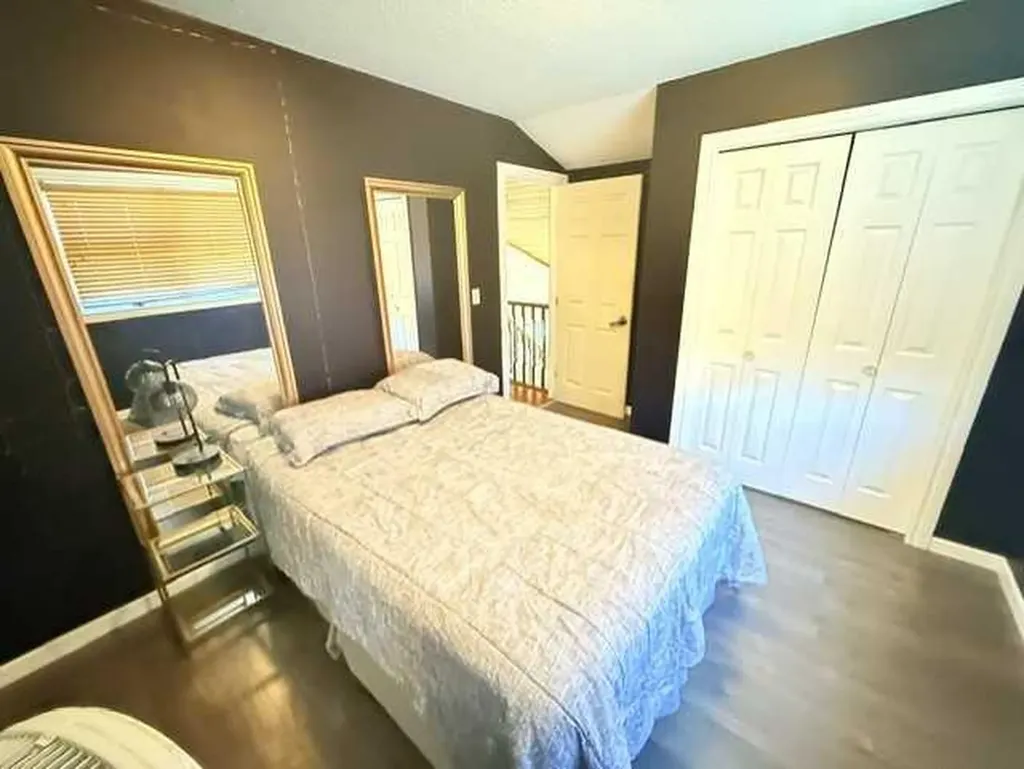 8801 101 Avenue Peace River AB T8S1N8