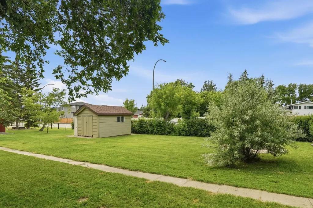 1239 Idaho Street Carstairs AB T0M0N0