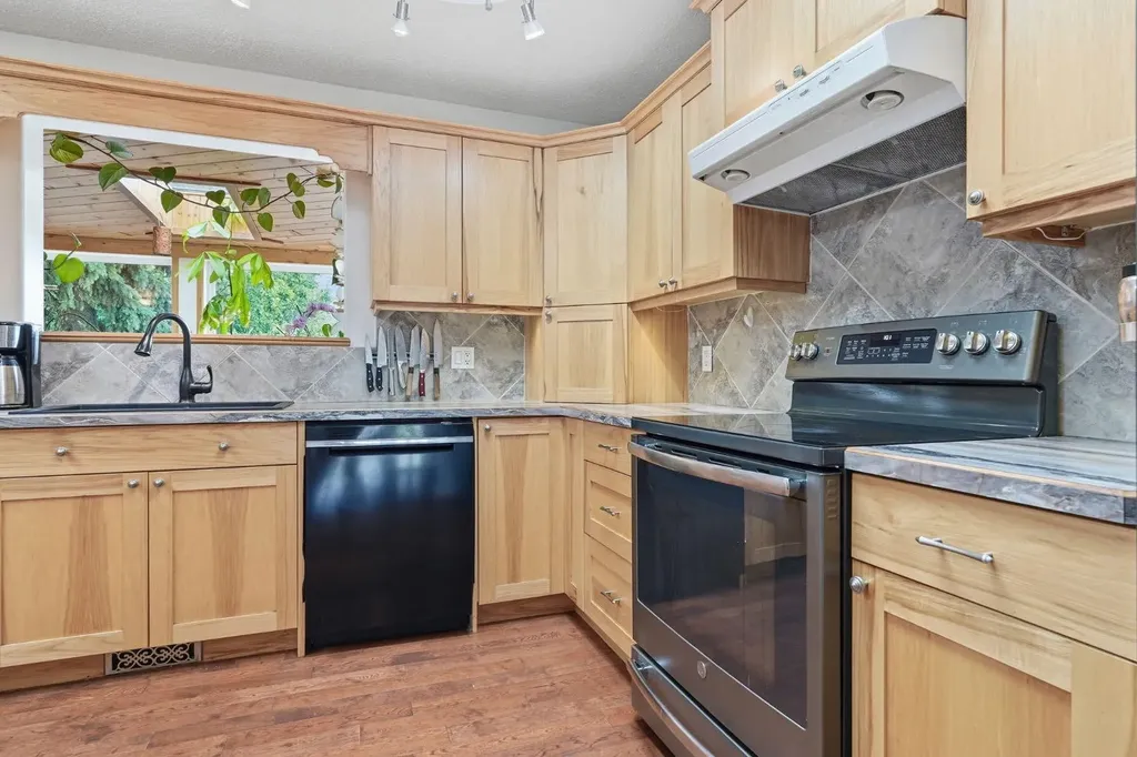 1239 Idaho Street Carstairs AB T0M0N0