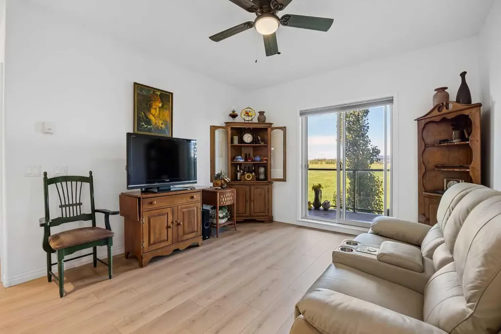 92 Crystal Shores Road Okotoks AB T1S 2N2