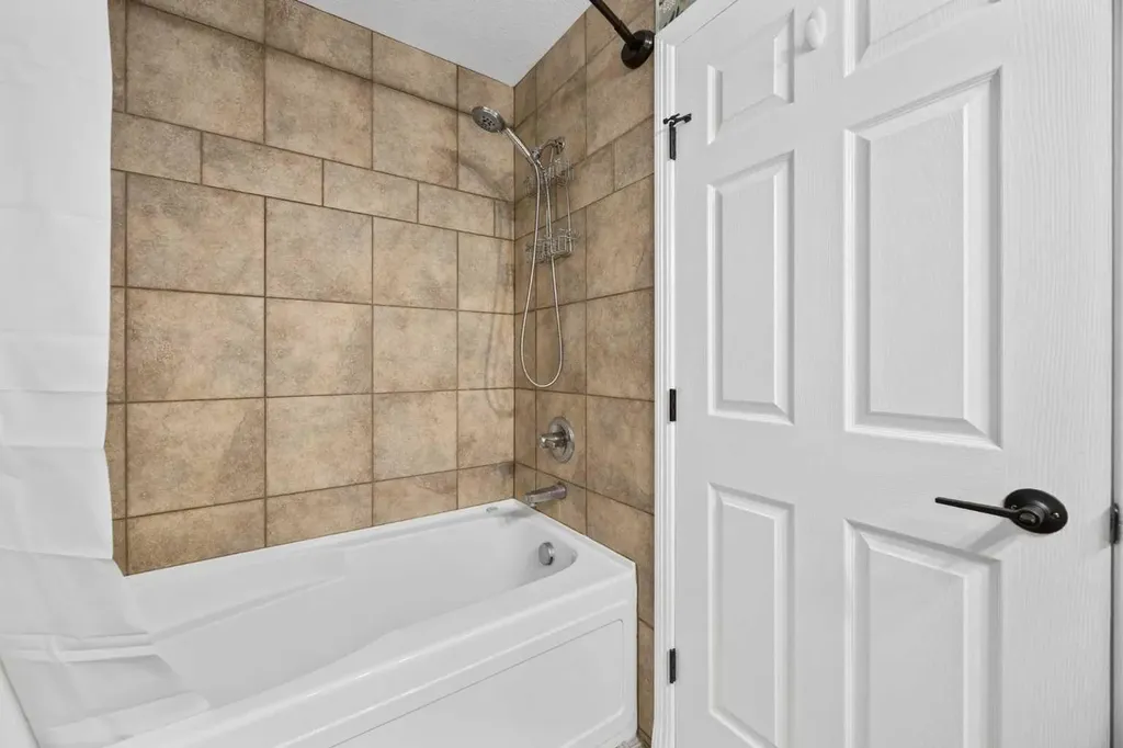 92 Crystal Shores Road Okotoks AB T1S 2N2