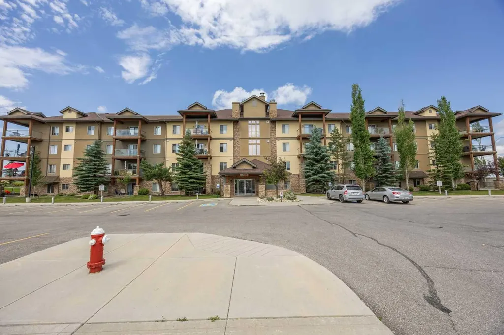 92 Crystal Shores Road Okotoks AB T1S 2N2