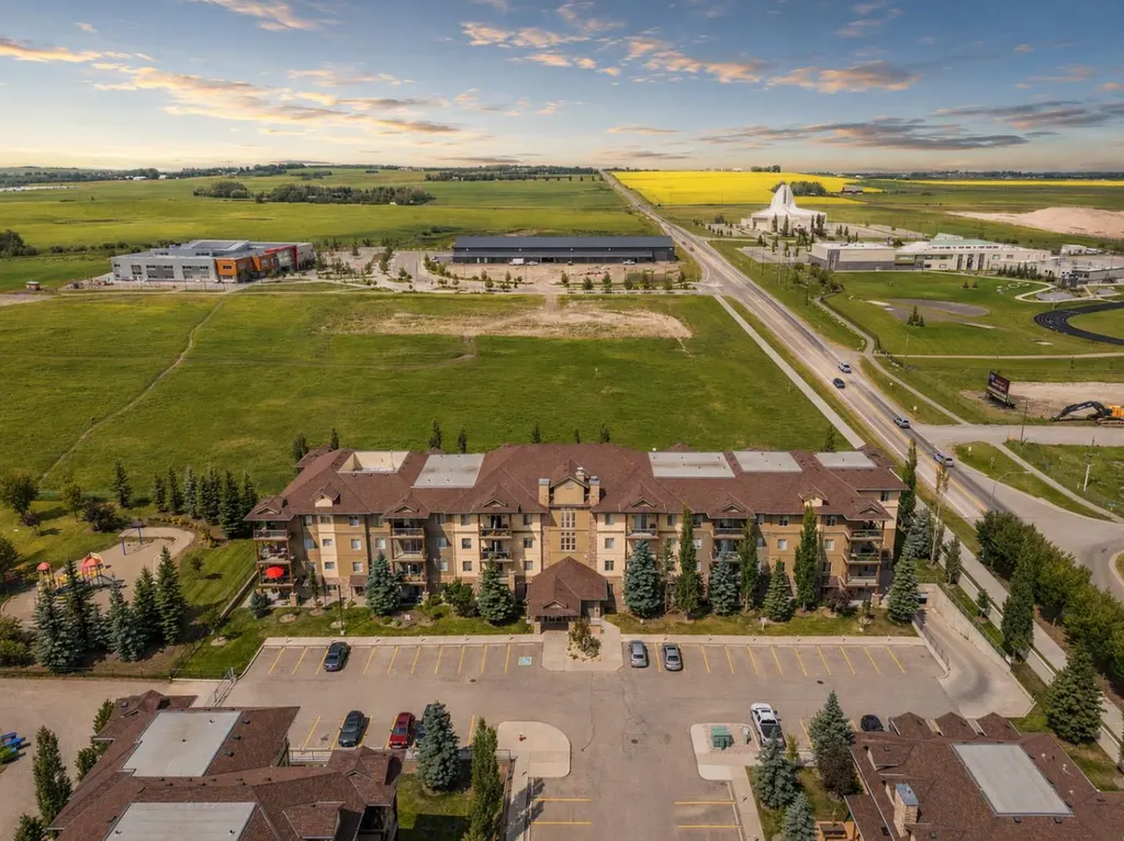 92 Crystal Shores Road Okotoks AB T1S 2N2