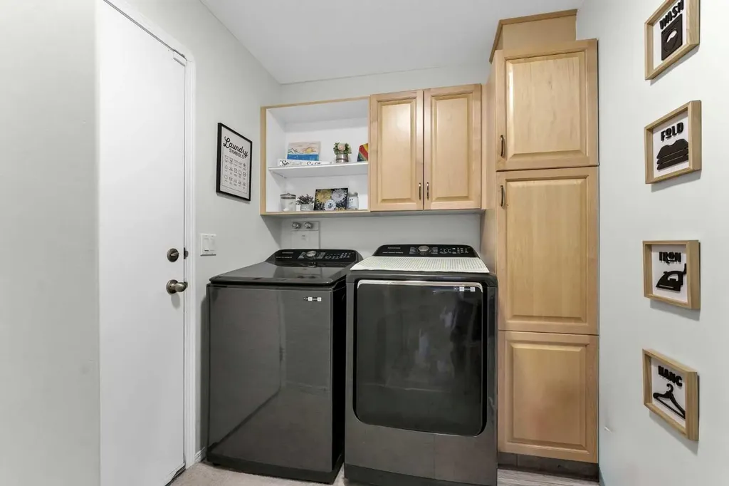 369 Stratton Way SE Medicine Hat AB T1B4M9