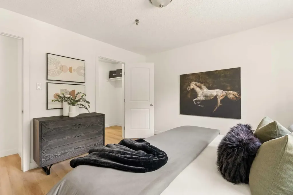 930 18 Avenue SW Calgary AB T2T 0H1