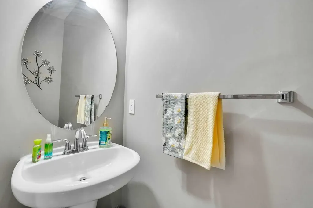 1239 Brightoncrest Green SE Calgary AB T2Z 1G7