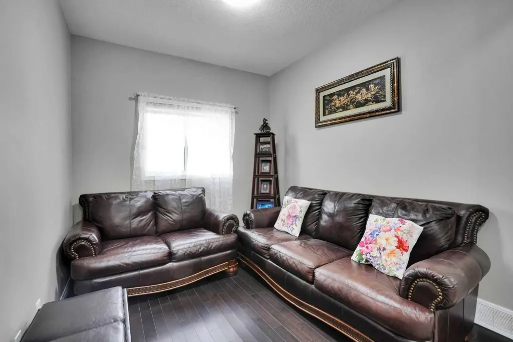 1239 Brightoncrest Green SE Calgary AB T2Z 1G7