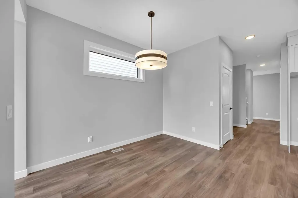553 Hotchkiss Drive SE Calgary AB T3S 0T3