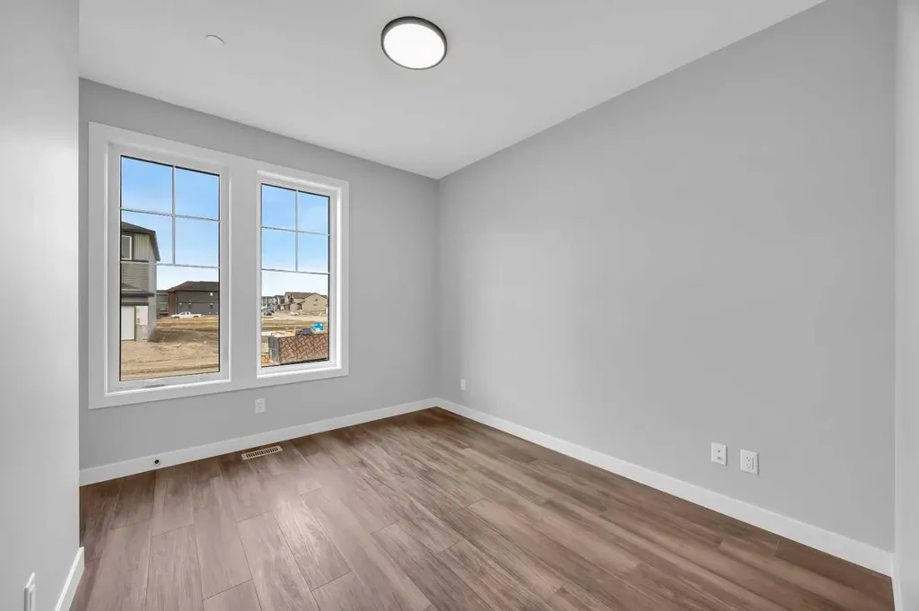 553 Hotchkiss Drive SE Calgary AB T3S 0T3