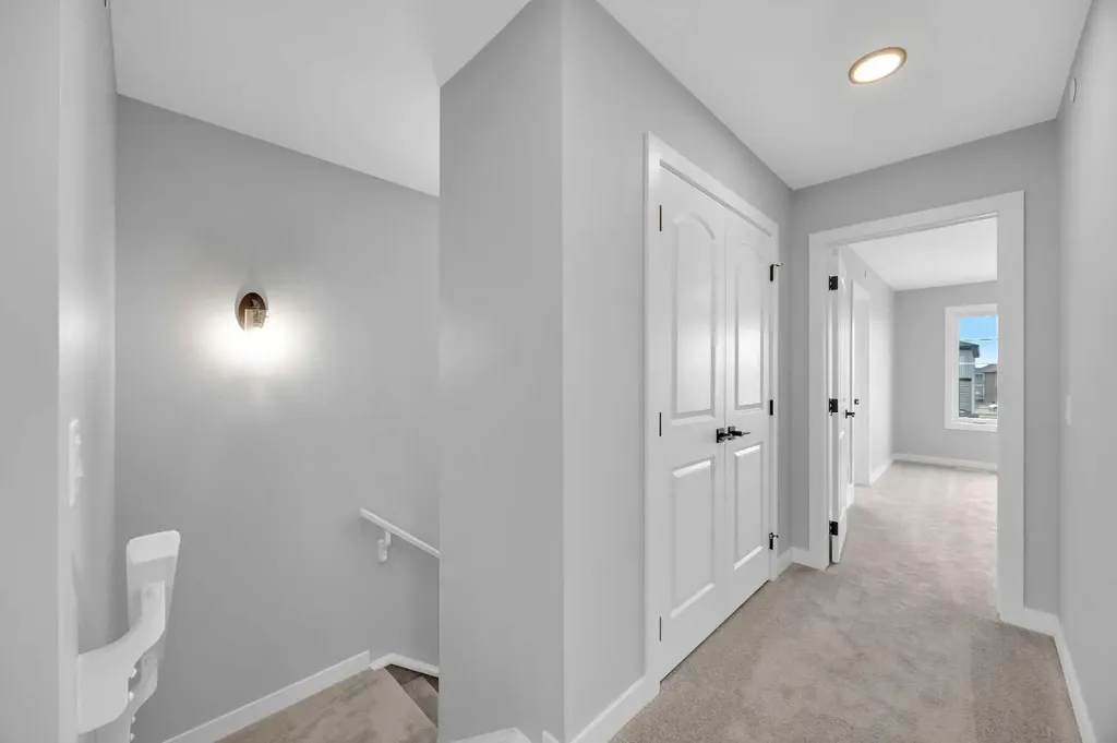 553 Hotchkiss Drive SE Calgary AB T3S 0T3