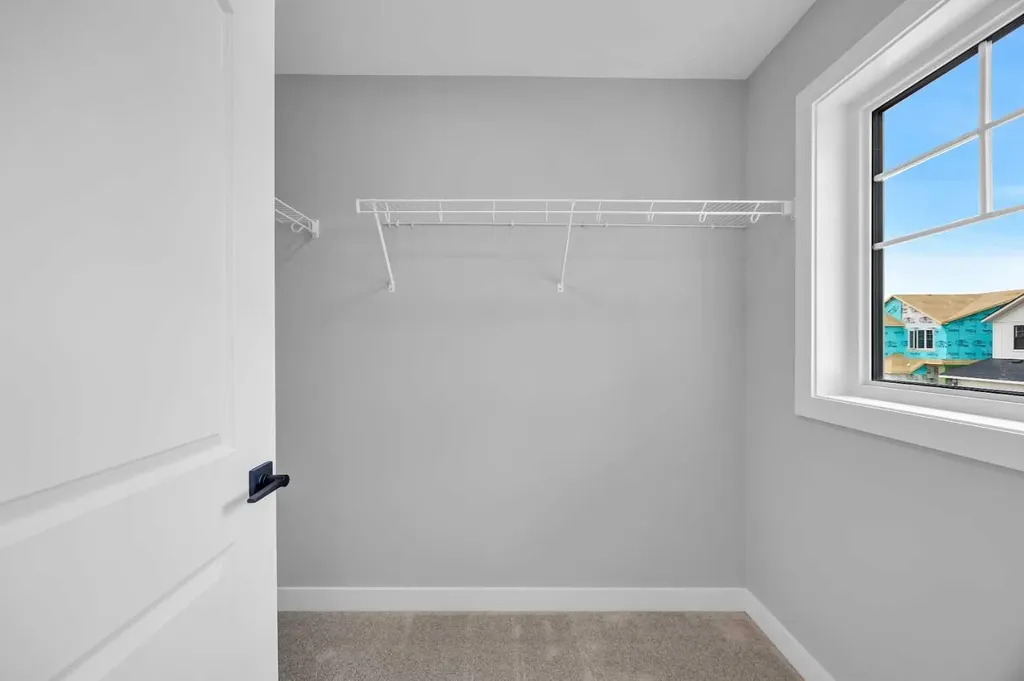 553 Hotchkiss Drive SE Calgary AB T3S 0T3