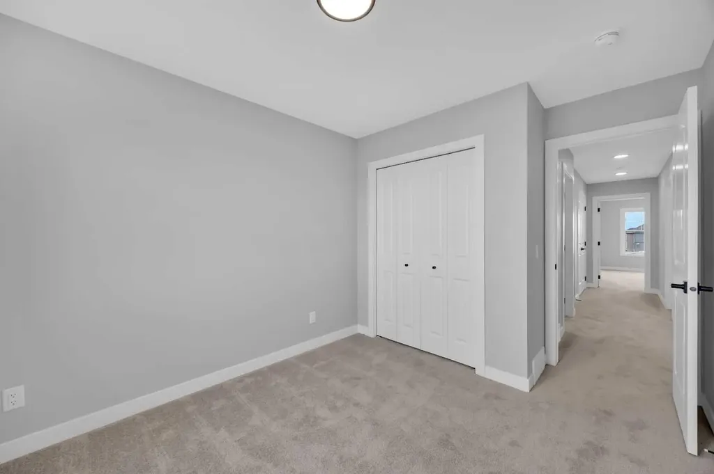 553 Hotchkiss Drive SE Calgary AB T3S 0T3