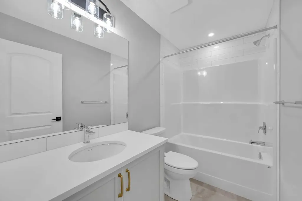 553 Hotchkiss Drive SE Calgary AB T3S 0T3