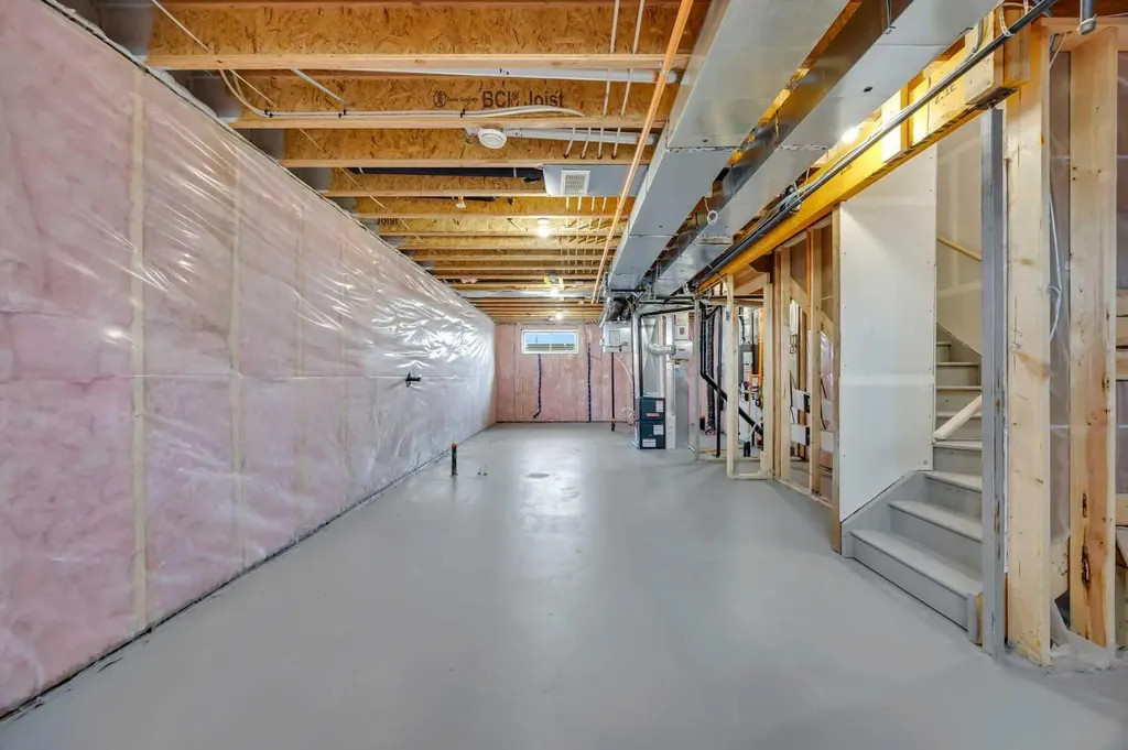553 Hotchkiss Drive SE Calgary AB T3S 0T3