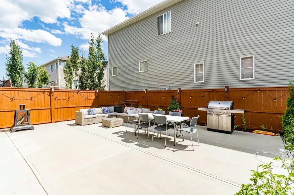 12 Cityside Common NE Calgary AB T3N 1H8
