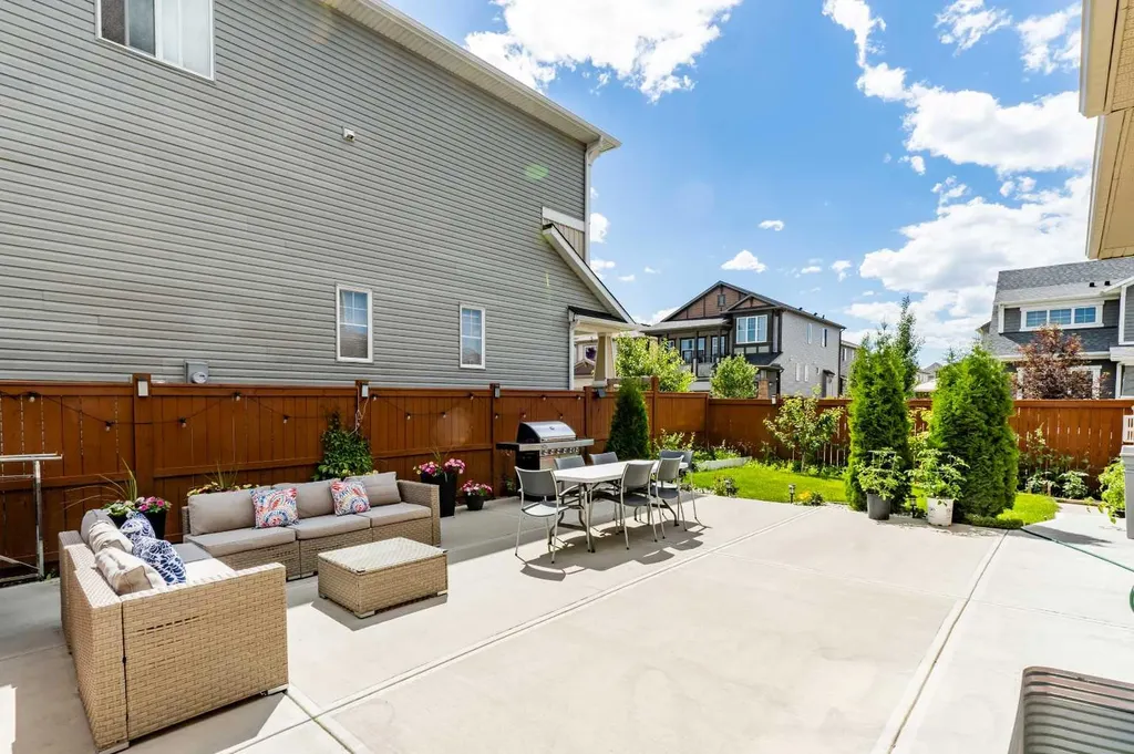 12 Cityside Common NE Calgary AB T3N 1H8