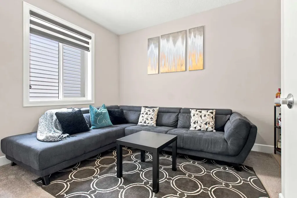 12 Cityside Common NE Calgary AB T3N 1H8