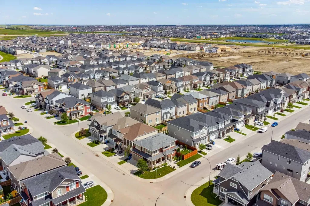12 Cityside Common NE Calgary AB T3N 1H8
