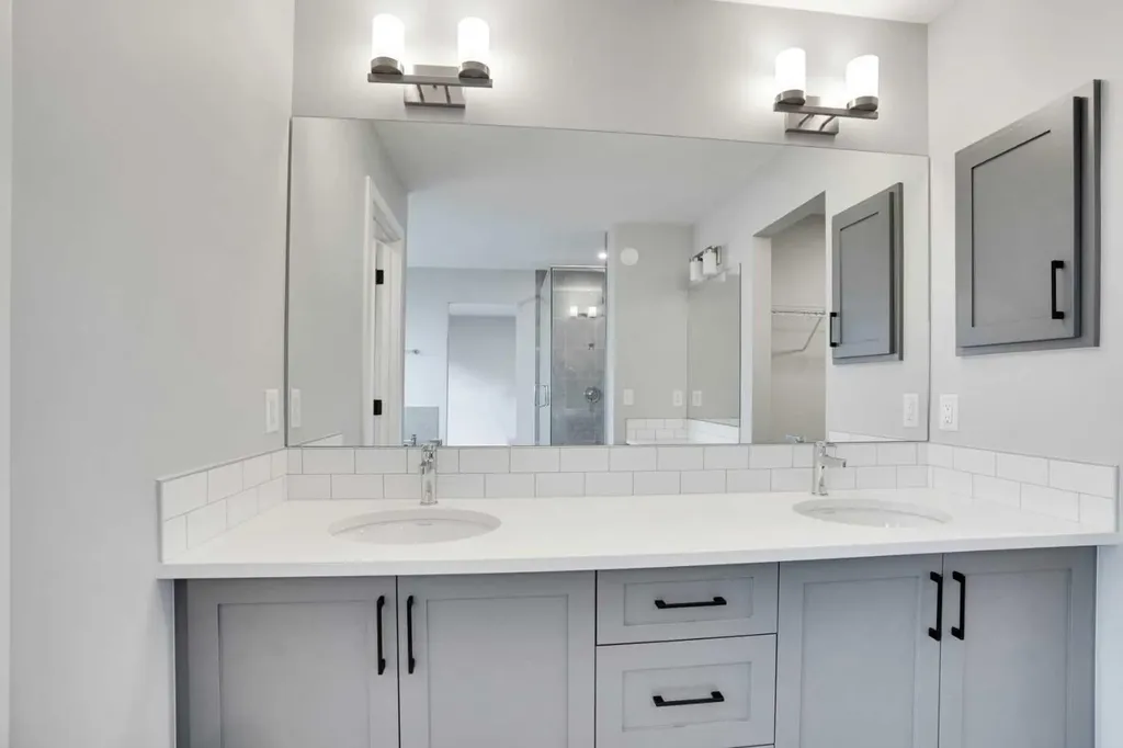 289 Ambleside Avenue NW Calgary AB T3P 1W3