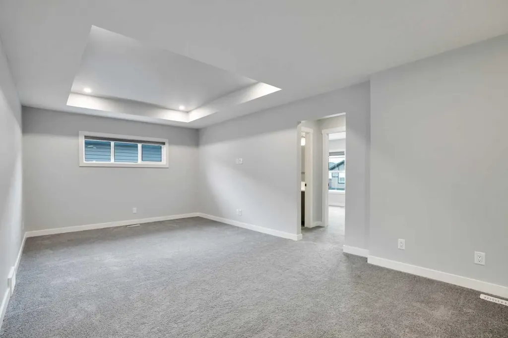 289 Ambleside Avenue NW Calgary AB T3P 1W3
