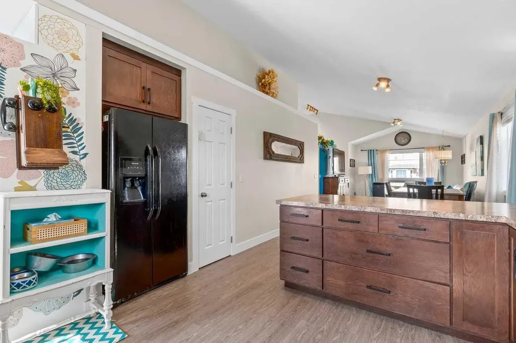 317 Mcleod Crescent Diamond Valley AB T0L 2A0