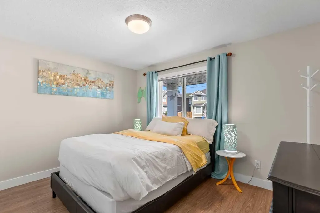 317 Mcleod Crescent Diamond Valley AB T0L 2A0