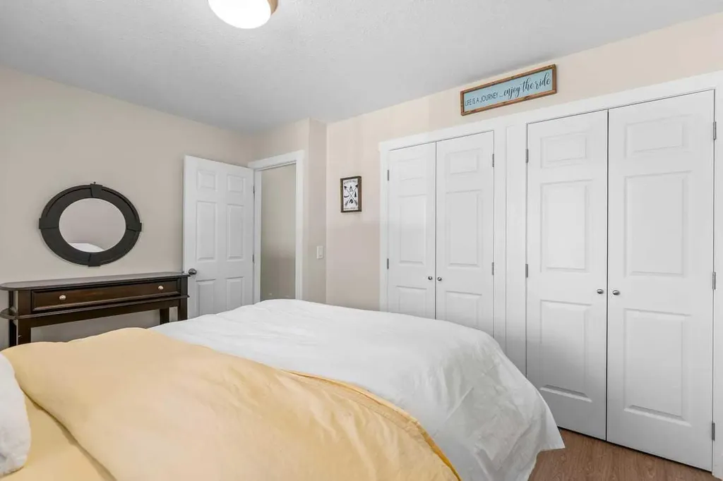 317 Mcleod Crescent Diamond Valley AB T0L 2A0