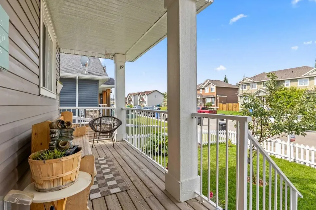 317 Mcleod Crescent Diamond Valley AB T0L 2A0