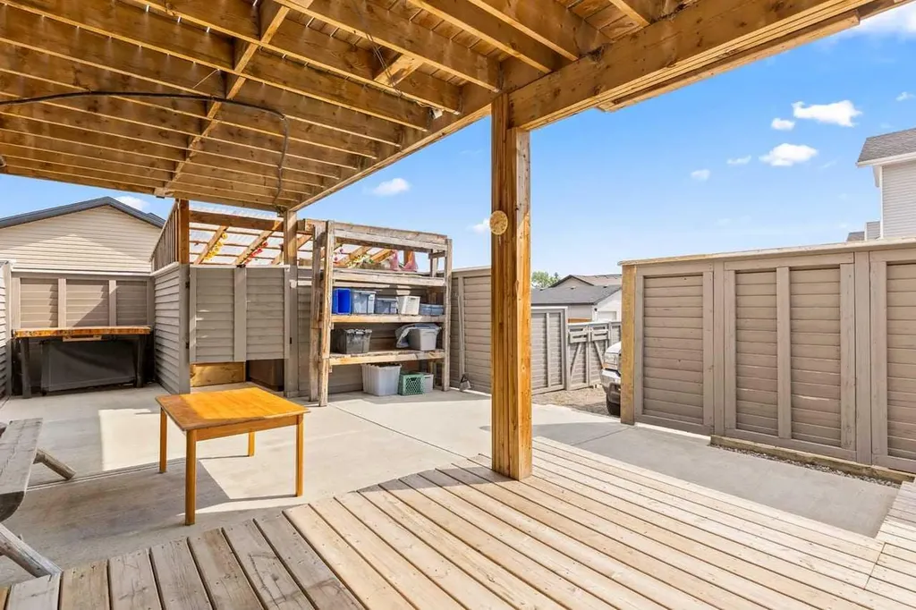 317 Mcleod Crescent Diamond Valley AB T0L 2A0