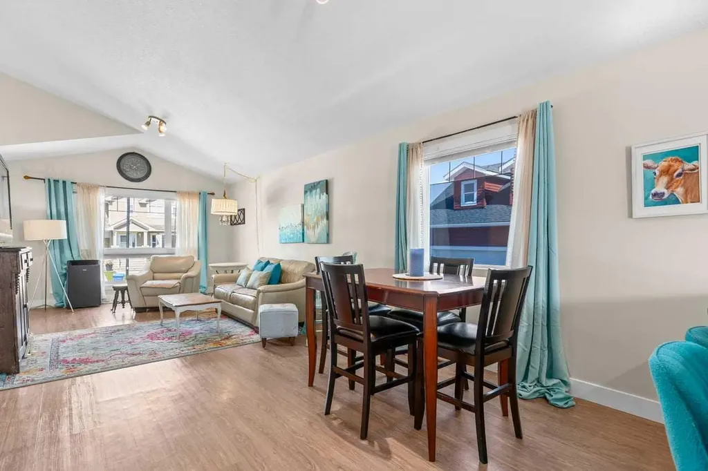 317 Mcleod Crescent Diamond Valley AB T0L 2A0