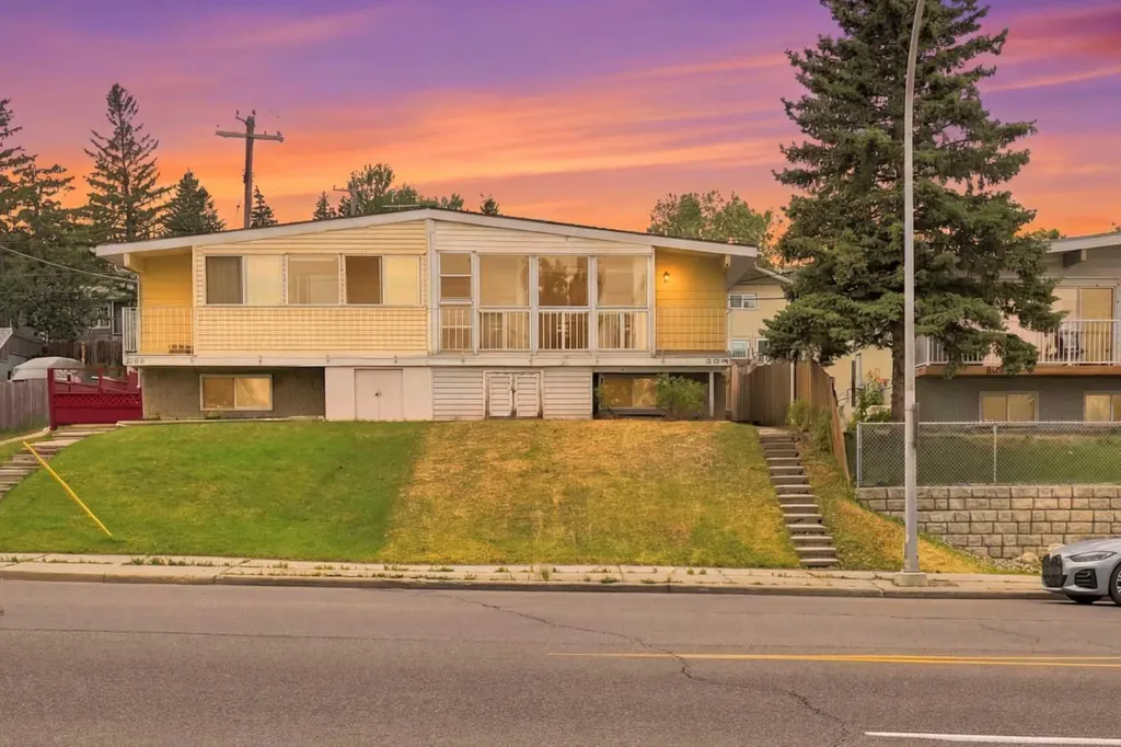 6303 4 Street NW Calgary AB T2K 1B7