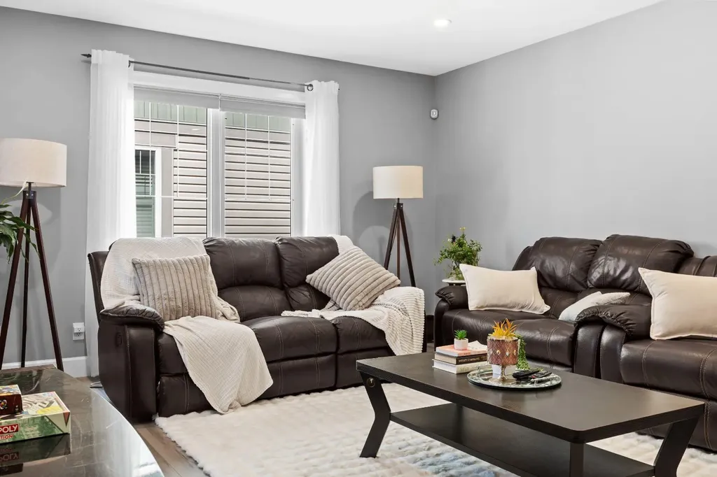52 Windstone Green SW Airdrie AB T4B 0N8