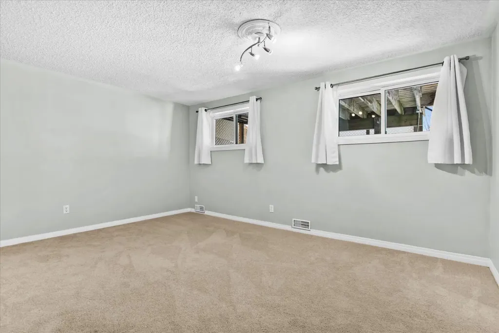 7715 67 Avenue NW Calgary AB T3B 4P2