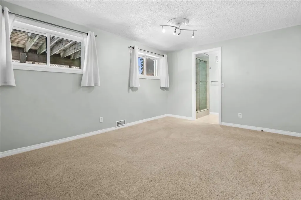 7715 67 Avenue NW Calgary AB T3B 4P2
