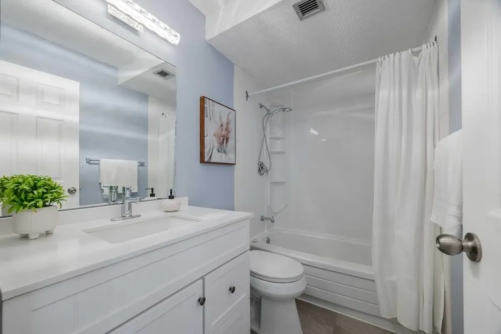 3615A 49 Street NW Calgary AB T3A 2L8