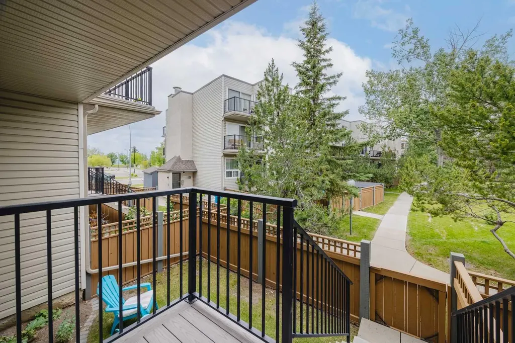3615A 49 Street NW Calgary AB T3A 2L8