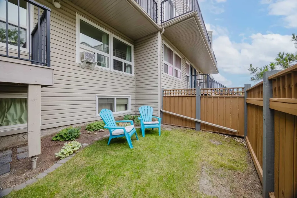 3615A 49 Street NW Calgary AB T3A 2L8