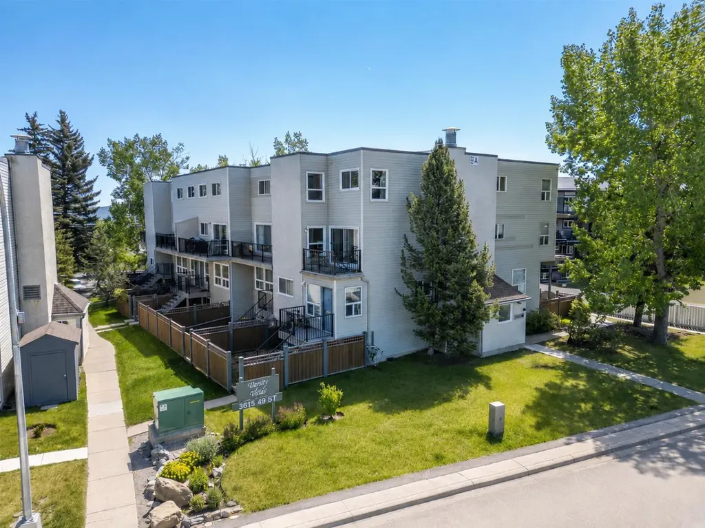 3615A 49 Street NW Calgary AB T3A 2L8