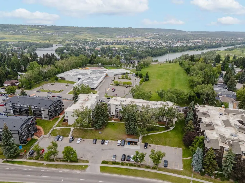3615A 49 Street NW Calgary AB T3A 2L8