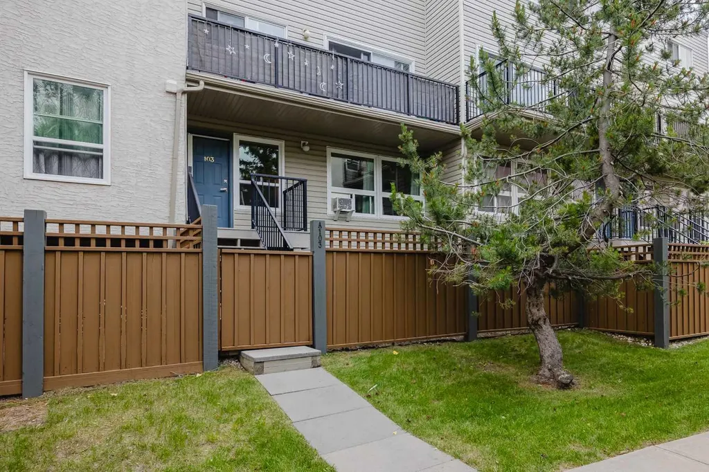 3615A 49 Street NW Calgary AB T3A 2L8